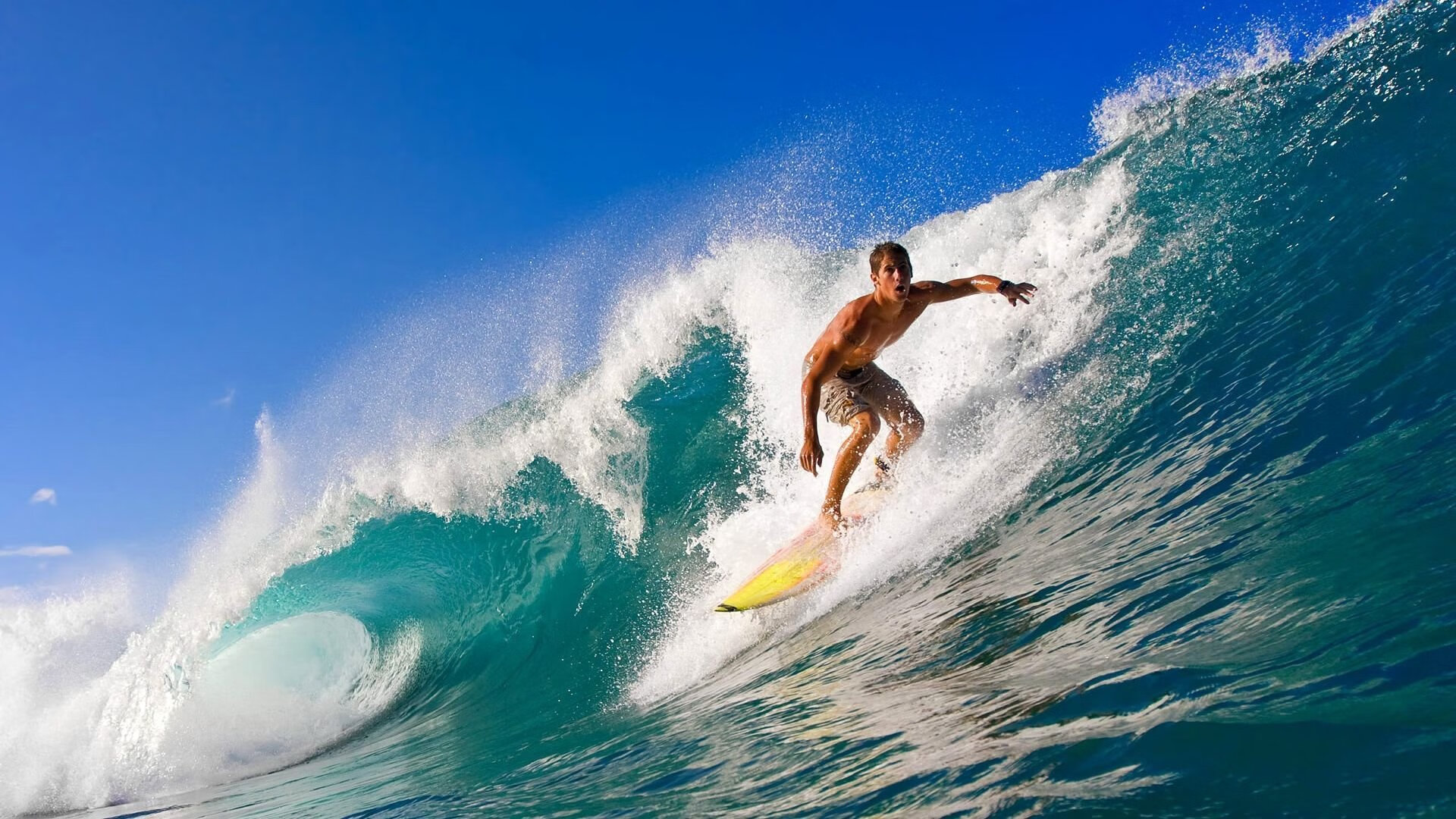 开云备用-巴萨主场4-2击败塞维利亚，完美收官2024年，巴萨对战塞维利亚